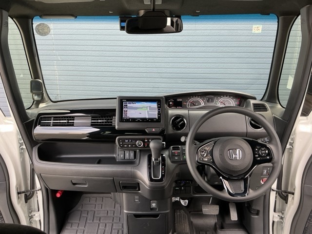 ホンダ Ｎ　ＢＯＸ カスタム ６６０ Ｌ R4年 (近畿) 99