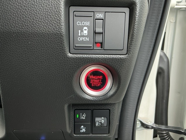 ホンダ Ｎ　ＢＯＸ カスタム ６６０ Ｌ R4年 (近畿) 99