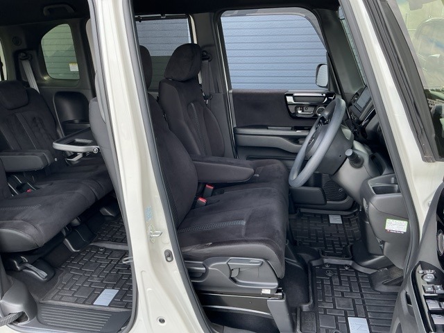 ホンダ Ｎ　ＢＯＸ カスタム ６６０ Ｌ R4年 (近畿) 99