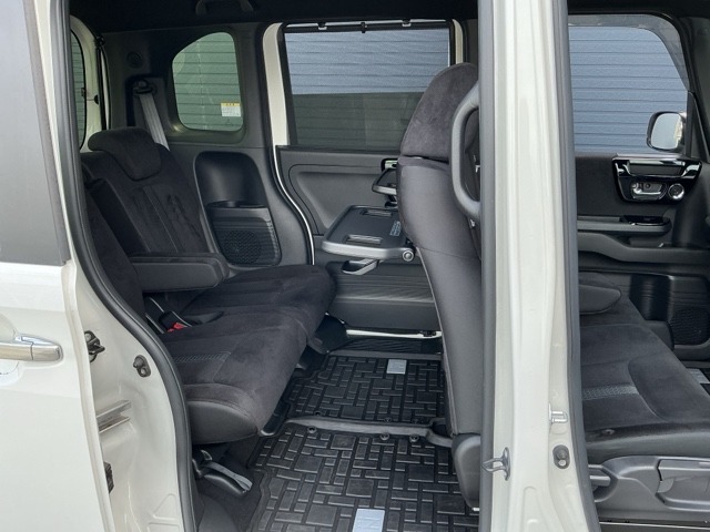 ホンダ Ｎ　ＢＯＸ カスタム ６６０ Ｌ R4年 (近畿) 99
