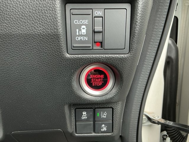 ホンダ Ｎ　ＢＯＸ カスタム ６６０ Ｇ Ｌ ホンダセンシング R1年 (近畿) 99
