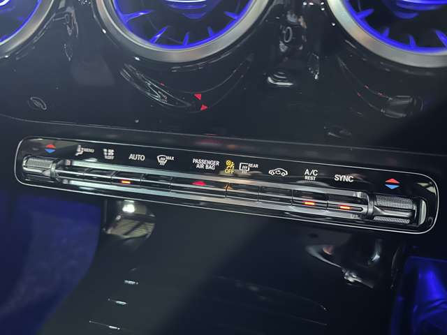 メルセデスベンツ ＣＬＡシューティングブレーク ＣＬＡ２００Ｄ ＡＭＧライン ディーゼルターボ R2年 (関東) 99