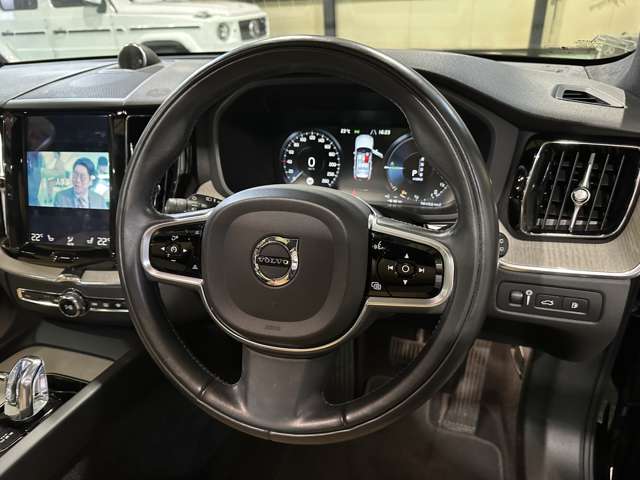 ボルボ ＸＣ６０ Ｔ８ ツインエンジン ＡＷＤ インスクリプション ４ＷＤ H30年 (関東) 99
