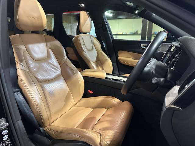 ボルボ ＸＣ６０ Ｔ８ ツインエンジン ＡＷＤ インスクリプション ４ＷＤ H30年 (関東) 99