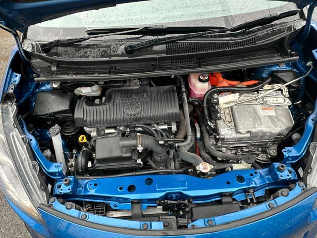 トヨタ シエンタ　ハイブリッド ハイブリッド １．５ Ｇ クエロ R1年 (関東) 99