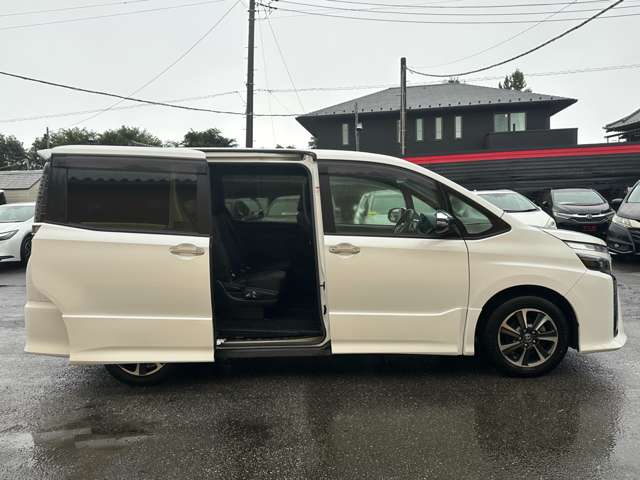 トヨタ ヴォクシー ２．０ ＺＳ 煌 H30年 (関東) 99