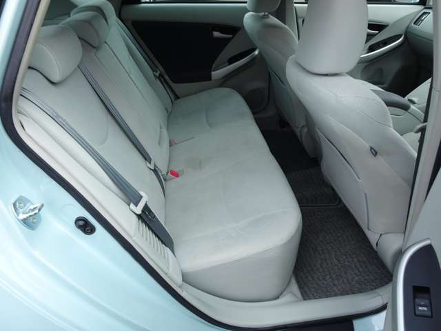 トヨタ プリウス １．８ Ｓ H21年 () 99