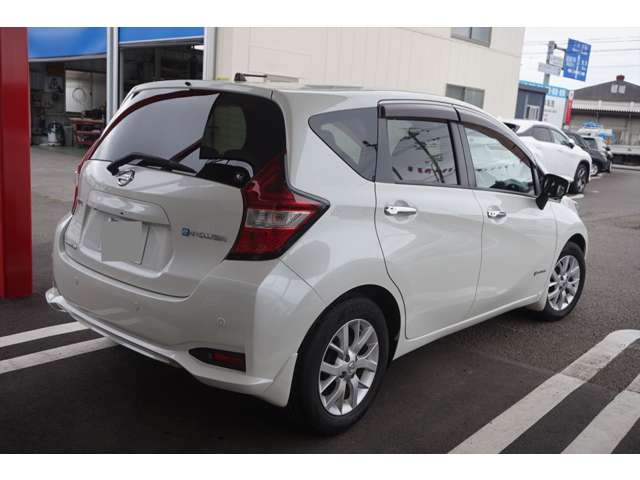 日産 ノート １．２ Ｅ－ＰＯＷＥＲ メダリスト H28年 (東海) 99