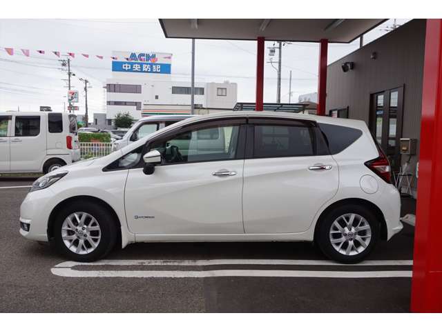 日産 ノート １．２ Ｅ－ＰＯＷＥＲ メダリスト H28年 (東海) 99
