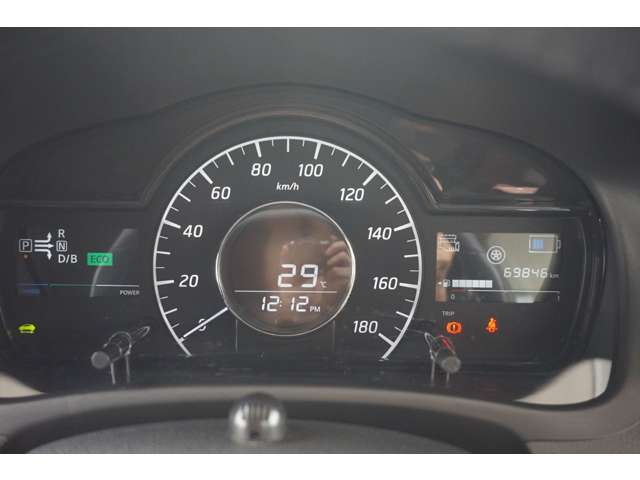 日産 ノート １．２ Ｅ－ＰＯＷＥＲ メダリスト H28年 (東海) 99