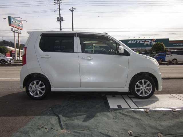 スズキ ワゴンＲ ６６０ ＦＸ リミテッド ４ＷＤ H25年 () 99