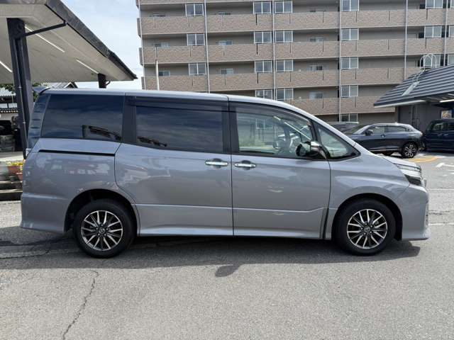 トヨタ ヴォクシー ２．０ ＺＳ 煌 ４ＷＤ H29年 () 99