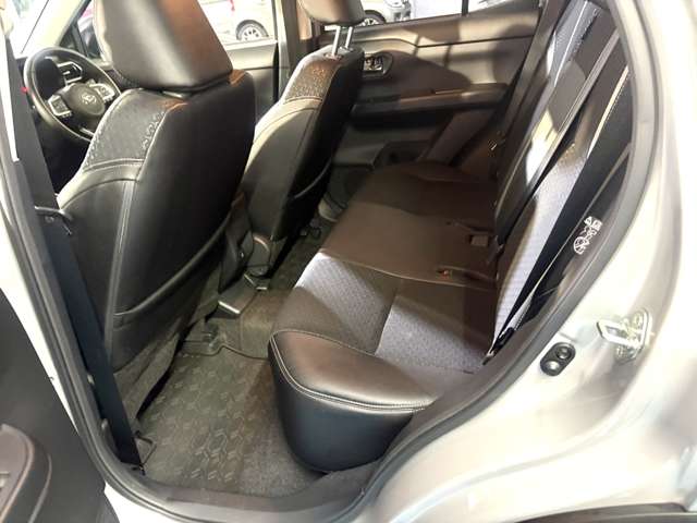ダイハツ ロッキー １．０ プレミアム Ｇ ４ＷＤ R4年 () 99