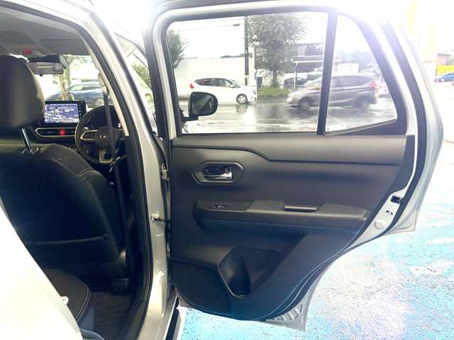 ダイハツ ロッキー １．０ プレミアム Ｇ ４ＷＤ R4年 () 99