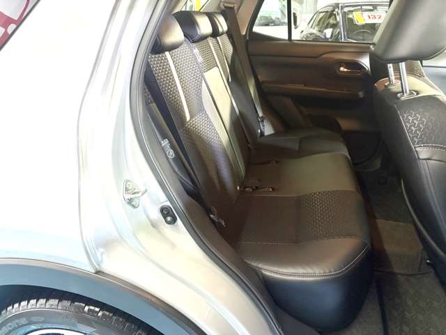 ダイハツ ロッキー １．０ プレミアム Ｇ ４ＷＤ R4年 () 99