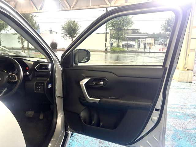 ダイハツ ロッキー １．０ プレミアム Ｇ ４ＷＤ R4年 () 99