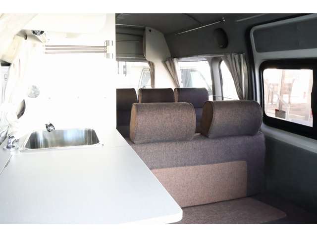 トヨタ レジアスエースバン キャンピングカーナッツＲＶラデッシュ４ＷＤ H27年 (東北) 99