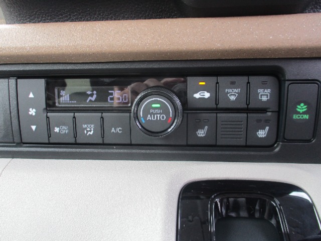 ホンダ Ｎ　ＢＯＸ ６６０ ファッションスタイル ２トーン R8年 (関東) 99