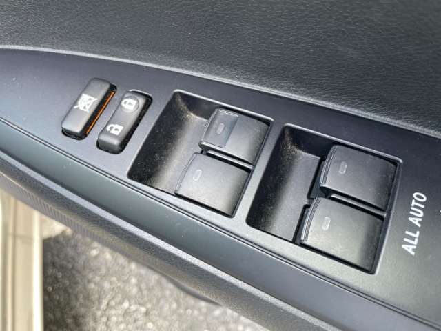 トヨタ カローラアクシオ １．５Ｇ H27年 (関東) 99
