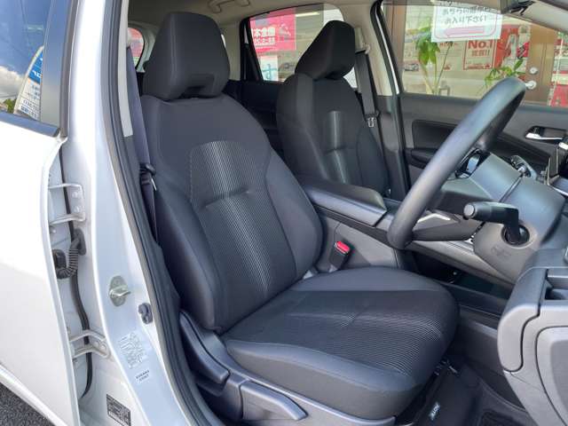 日産 ノート １．２ Ｘ R4年 (関東) 99