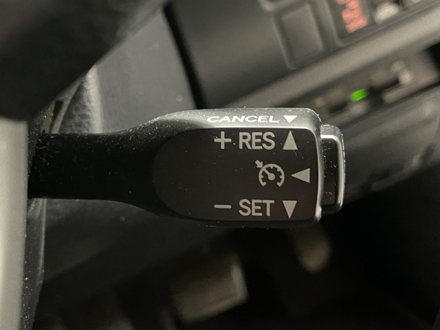 トヨタ ヴォクシー ２．０ ＺＳ 煌ＩＩＩ R2年 () 99