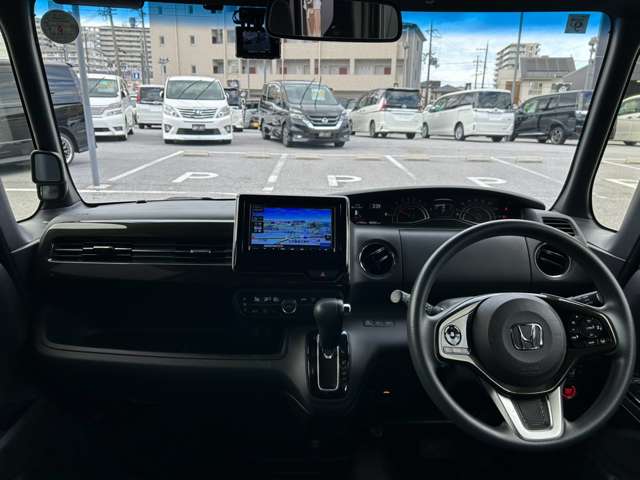 ホンダ Ｎ　ＢＯＸ カスタム ６６０ Ｇ Ｌ ホンダセンシング R1年 (近畿) 99