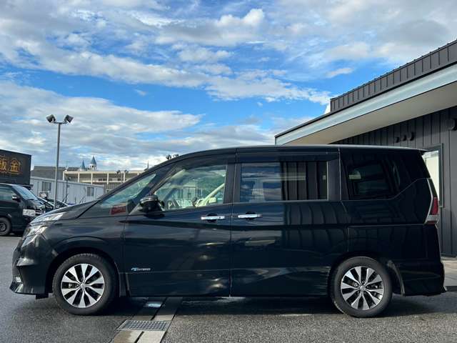 日産 セレナ ２．０ ハイウェイスター Ｖセレクション H29年 (近畿) 99