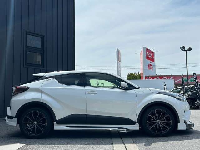 トヨタ Ｃ−ＨＲ ハイブリッド １．８ Ｇ H29年 (近畿) 99
