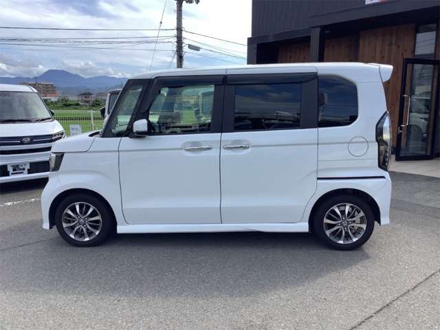 ホンダ Ｎ　ＢＯＸ カスタム ６６０ Ｌ R3年 (四国) 99
