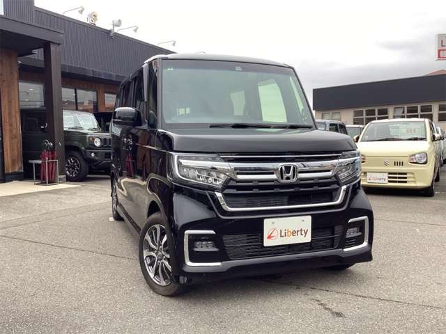 ホンダ Ｎ　ＢＯＸ カスタム ６６０ Ｌ R5年 (四国) 99