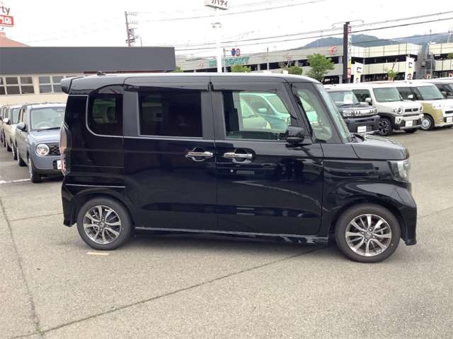 ホンダ Ｎ　ＢＯＸ カスタム ６６０ Ｌ R4年 (四国) 99