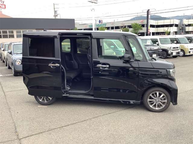 ホンダ Ｎ　ＢＯＸ カスタム ６６０ Ｌ R4年 (四国) 99