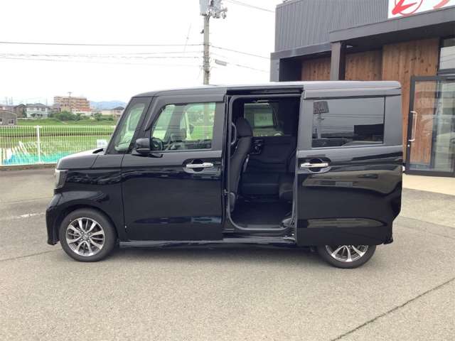 ホンダ Ｎ　ＢＯＸ カスタム ６６０ Ｌ R4年 (四国) 99