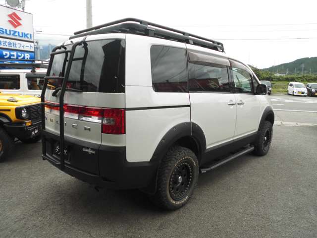 三菱 デリカ　Ｄ：５ ２．４ シャモニー ４ＷＤ H23年 (四国) 99