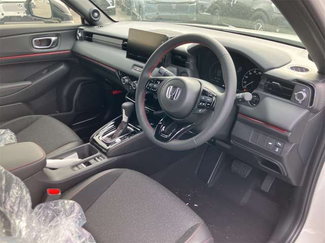ホンダ ヴェゼル １．５ Ｅ：ＨＥＶ ＲＳ R8年 (東海) 99