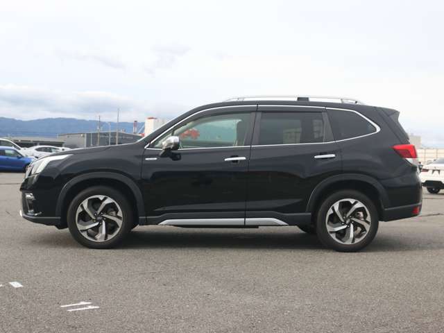 スバル フォレスター　ハイブリッド ２．０ アドバンス ４ＷＤ R3年 () 99
