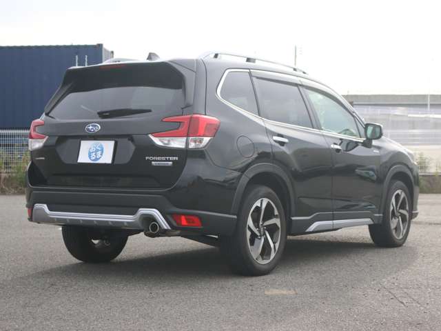 スバル フォレスター　ハイブリッド ２．０ アドバンス ４ＷＤ R3年 () 99