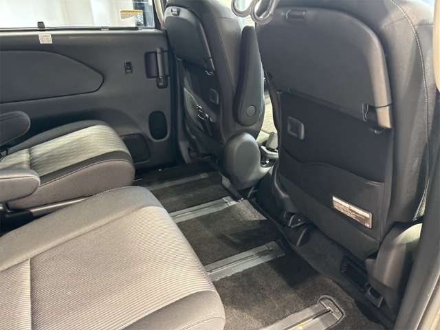 日産 セレナ １．２ Ｅ－ＰＯＷＥＲ ハイウェイスター Ｖ R2年 (近畿) 99