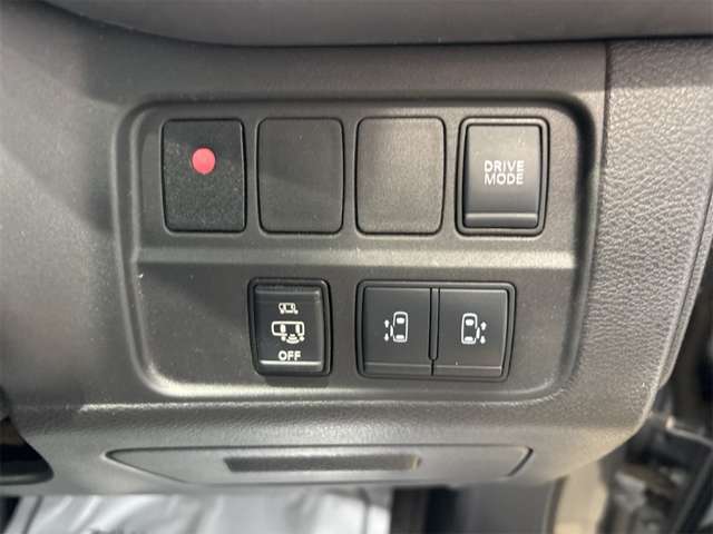 日産 セレナ １．２ Ｅ－ＰＯＷＥＲ ハイウェイスター Ｖ R2年 (近畿) 99