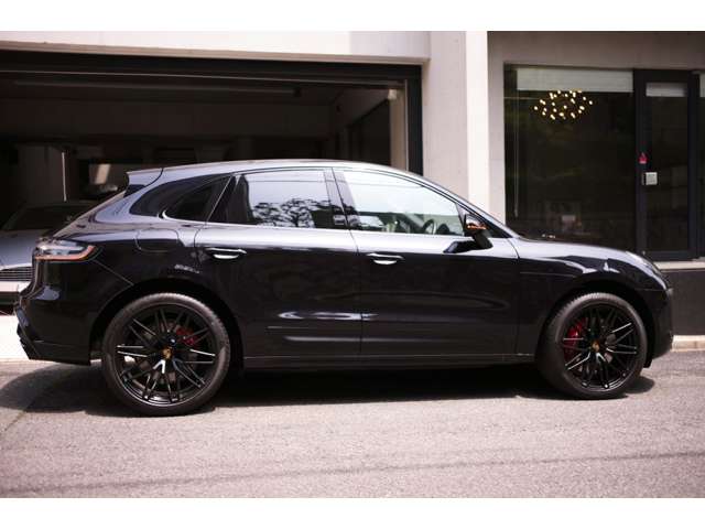 ポルシェ マカン ＧＴＳ ＰＤＫ ４ＷＤ R4年 (近畿) 99