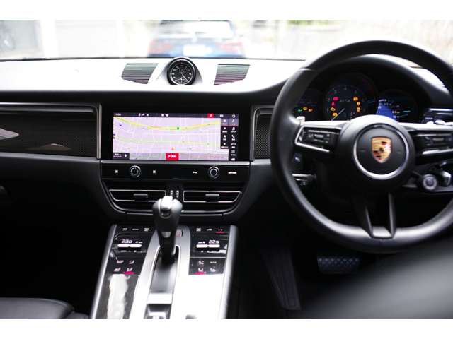 ポルシェ マカン ＧＴＳ ＰＤＫ ４ＷＤ R4年 (近畿) 99