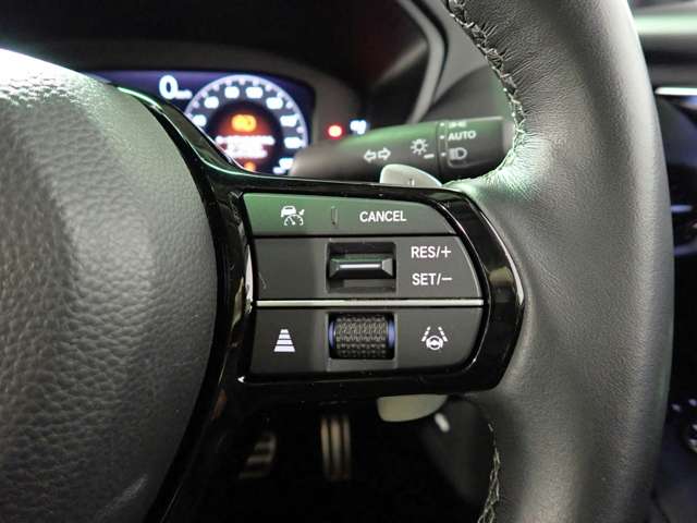 ホンダ ＺＲ－Ｖ ２．０ Ｅ：ＨＥＶ Ｚ R6年 () 99
