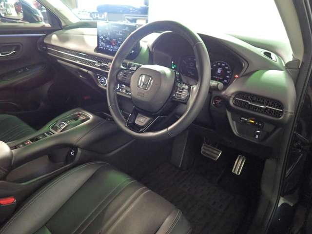 ホンダ ＺＲ－Ｖ ２．０ Ｅ：ＨＥＶ Ｚ R6年 () 99