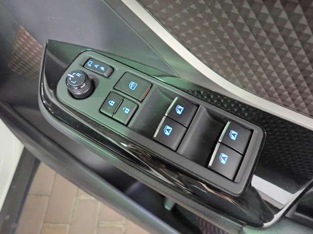 トヨタ Ｃ−ＨＲ ハイブリッド １．８ Ｇ H29年 () 99