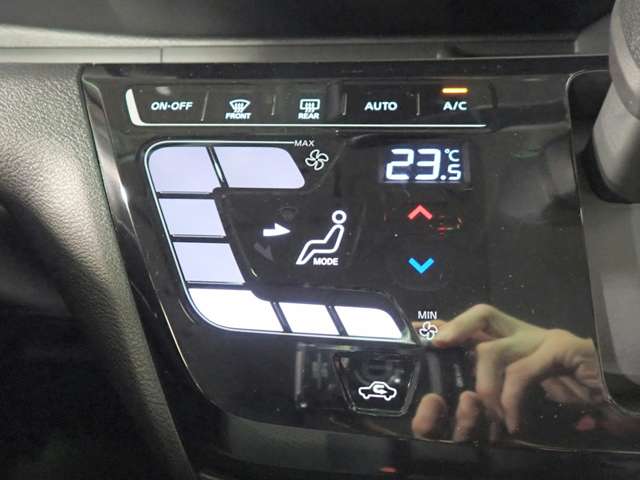 日産 デイズ ６６０ ハイウェイスターＸ R8年 () 99
