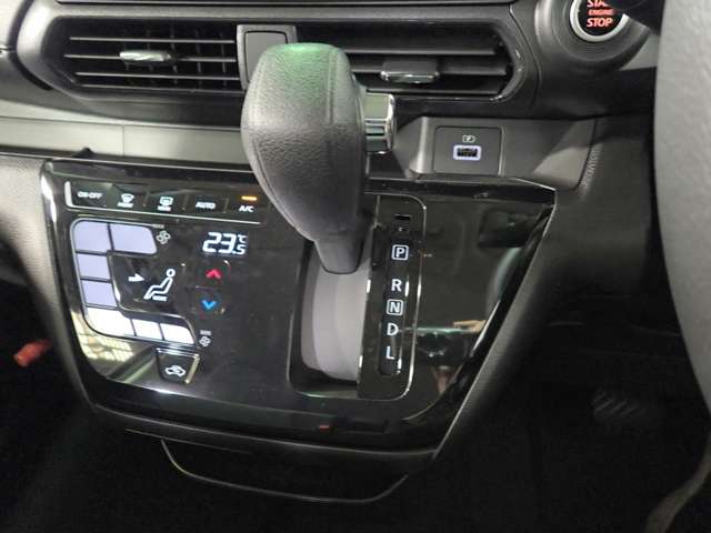 日産 デイズ ６６０ ハイウェイスターＸ R8年 () 99