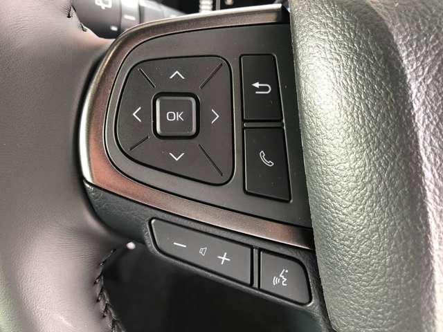 トヨタ ハイエースバン ２．０ スーパーＧＬ ダークプライムＩＩ ロングボディ R8年 () 99