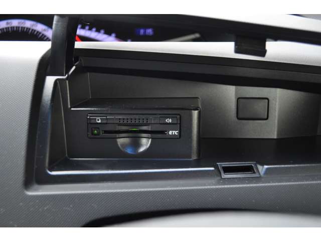 トヨタ エスティマ ２．４ アエラス プレミアム エディション H25年 (近畿) 99