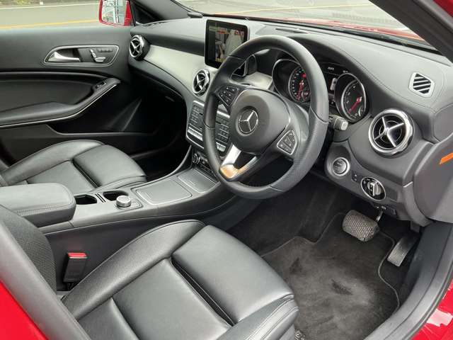 メルセデスベンツ ＧＬＡクラス ＧＬＡ２２０ ４マチック ４ＷＤ H29年 (関東) 99