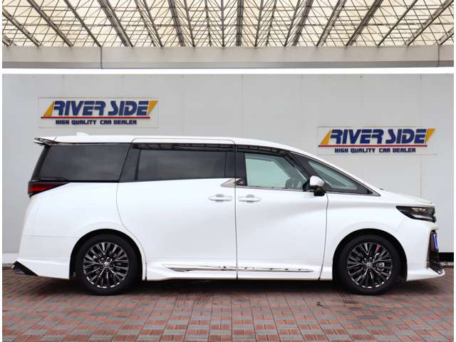 トヨタ ヴェルファイア　ハイブリッド ハイブリッド ２．５ Ｚプレミア Ｅ－ＦＯＵＲ ４ＷＤ R6年 (関東) 99
